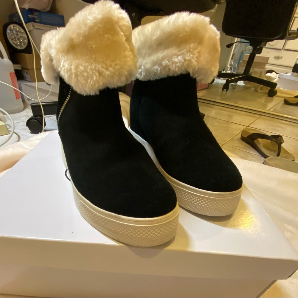 Steve Madden Sneakers